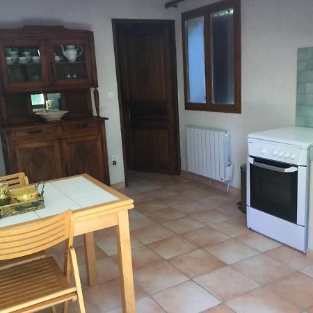 Appartement Dans Un Mas Provencal Істр Екстер'єр фото